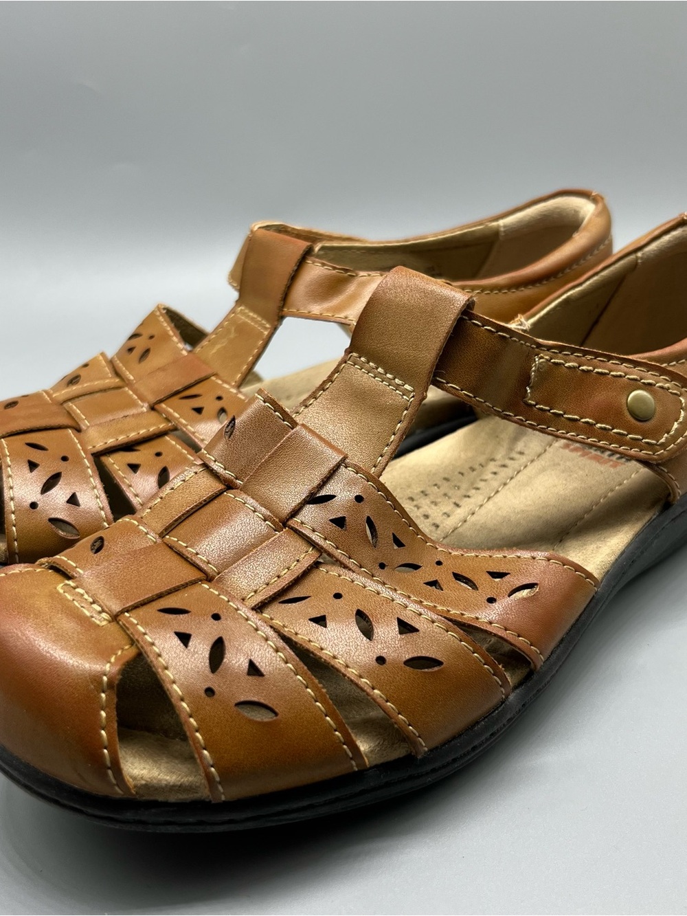 Earth Spirit Sandals Women's 7 Fisherman Brown Faux Leather Casual Comfort Flats